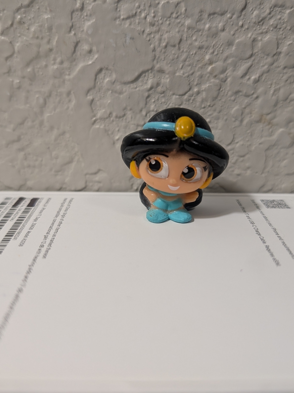 Disney Mini Jasmine Figure in Black and Turquoise with Yellow Accent